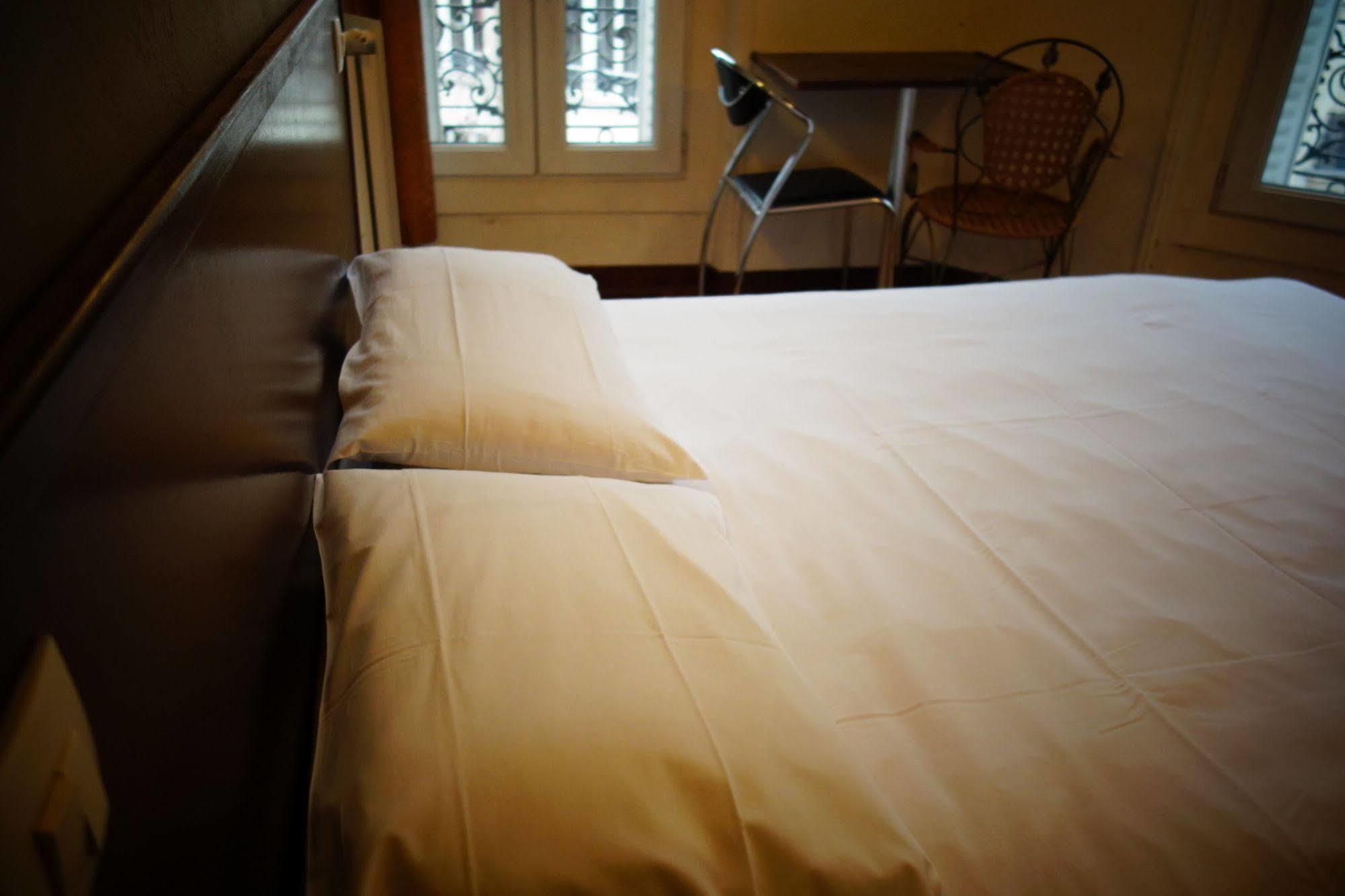 Hotel Des Arts-bastille 3*